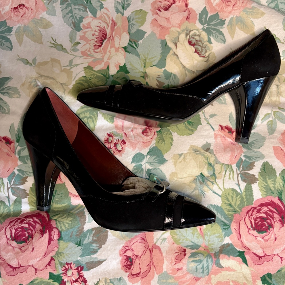 Marc Jacobs black suede pumps size 38.5 new with box!